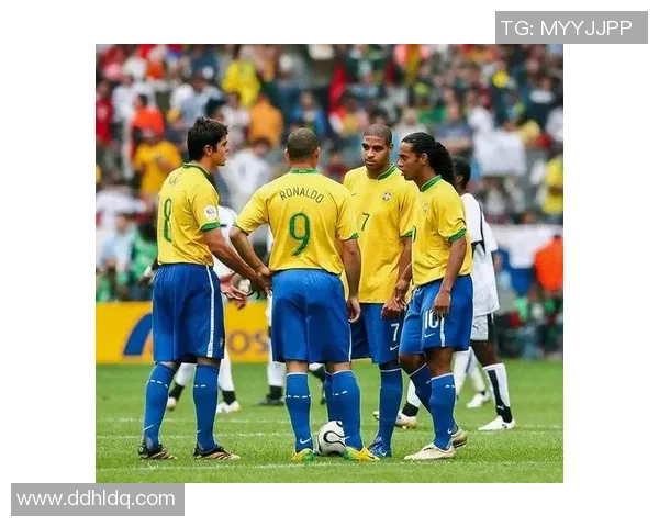 最佳球星足球赛场辉煌瞬间与传奇人物全景解读