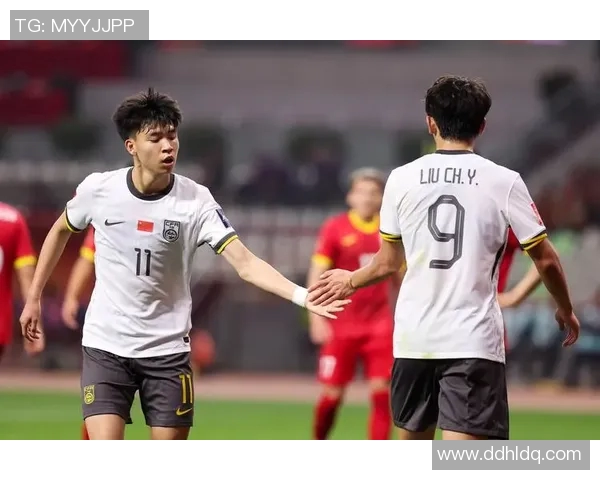 中国足球队球星综合排名榜揭晓 这些球员实力强劲引领未来发展